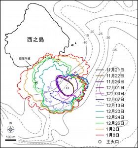 図1　西之島の新たに形成された部分の輪郭と面積変化．エラーバーは海岸線の読み取り精度から生じる誤差．2013年12月までは海上保安庁が公開している空撮写真および輪郭を参考にしているほか，2014年1月2日，8日はJAXAが公開している衛星画像，2013年12月17日までは国土地理院が公開している空撮写真，その他メディア等により報道されている空撮写真等も参考にしている．海底地形は海上保安庁水路部 (1993) ，旧西之島の輪郭は海上保安庁水路部1999年作成の地形図をもとにしている．