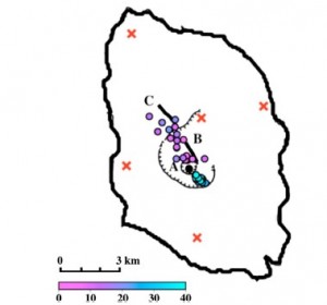 図3：11月17日に起きた断続的微動の位置．B、Cは割れ目の位置、Aは中央火口の位置