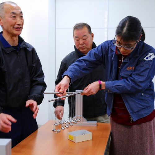 地震波伝搬装置 浦野幸子