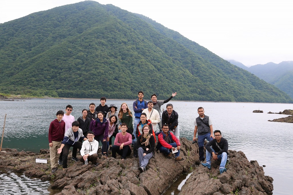 Field trip to Fuji-Hakone by visiting students