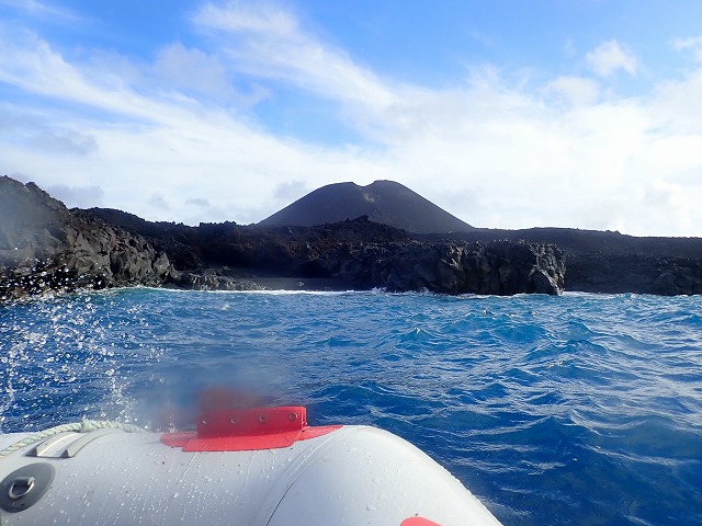 Nishinoshima Island: interview with researcher on recent expedition in September